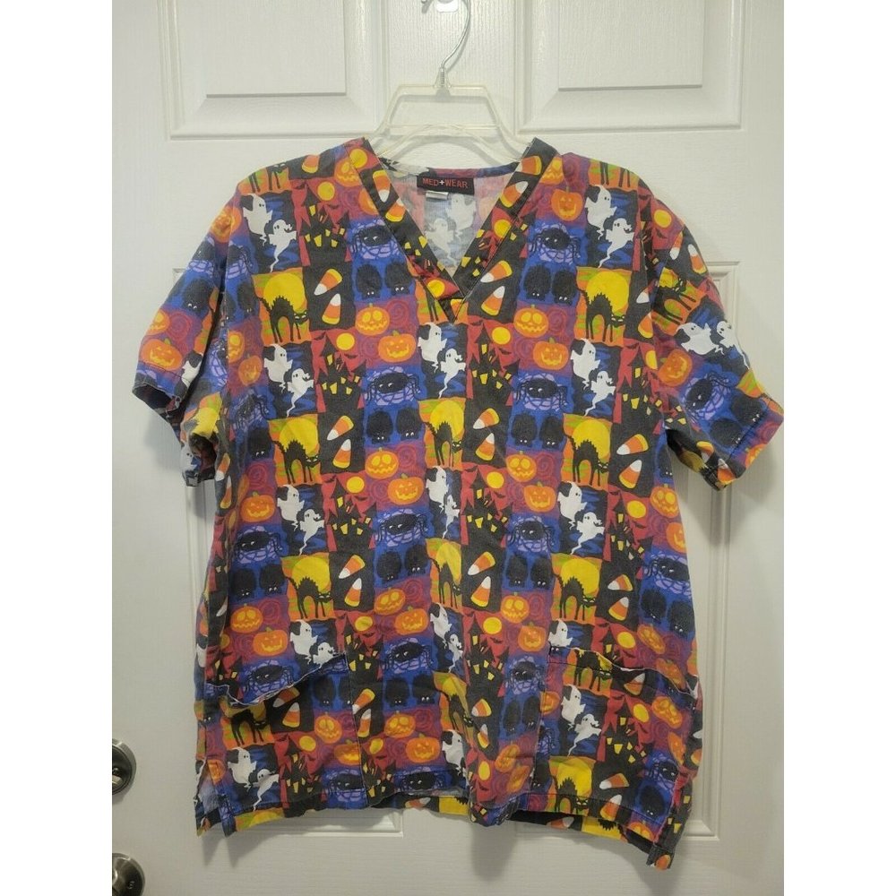Halloween Scrub Top Medium Adult Med Wear Candy Corn Ghosts Black Cats Nurses